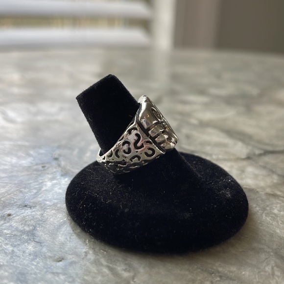 Swirly Sterling Silver Ring - Picture 2 of 2